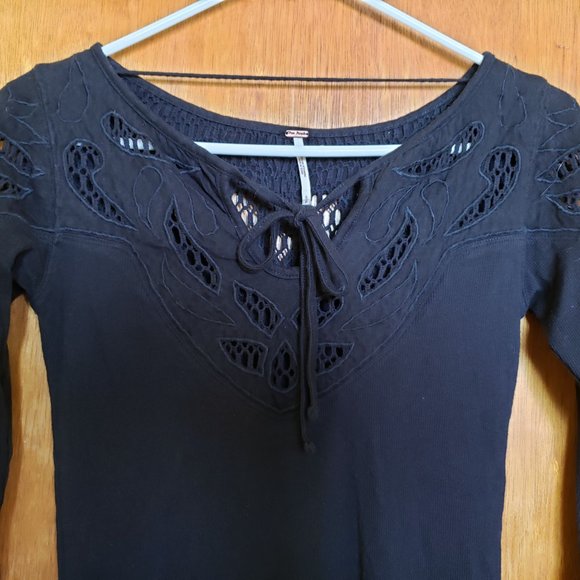 Free People With Love Crochet Tee Thermal Tie Neck Bodycon Black Top - Picture 5 of 5